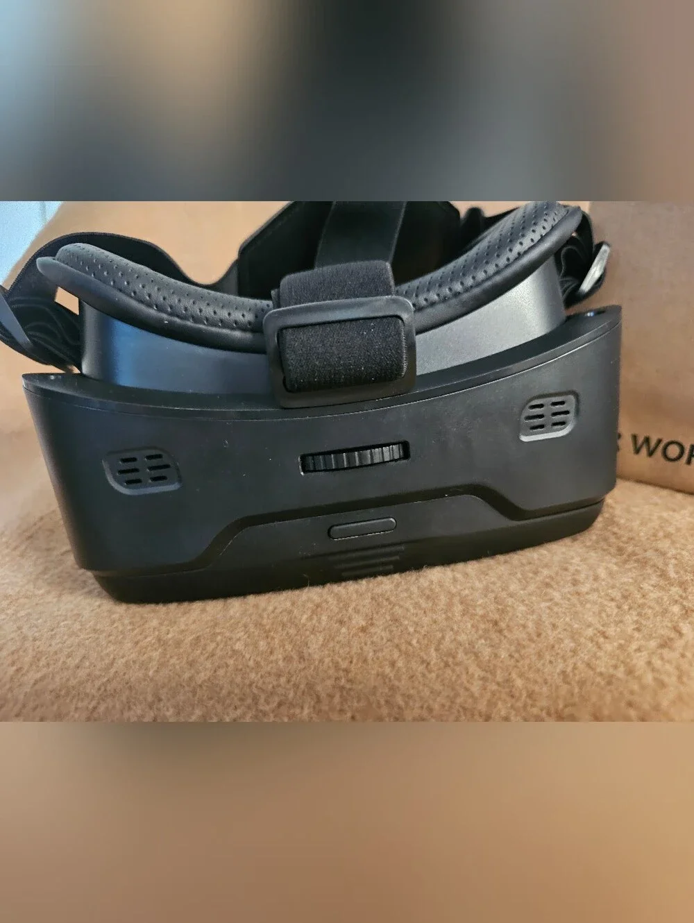 Black Smartphone VR Headset - Mobile Virtual Reality
